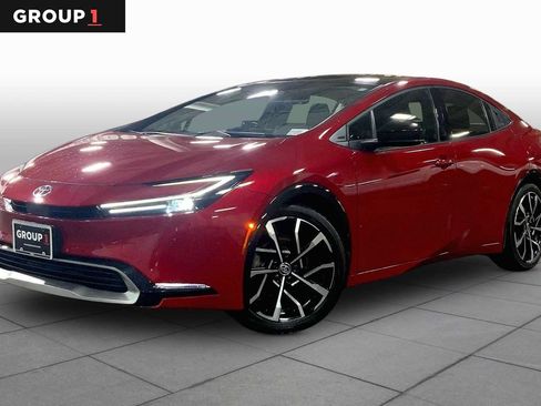 Used 2024 Toyota Prius Prime FWD image 2