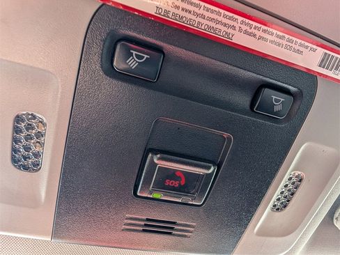 Used 2022 Toyota Camry LE image 12