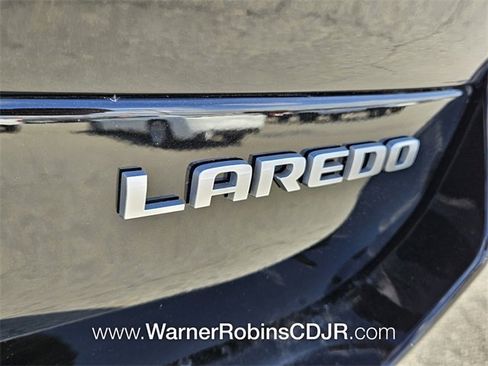 New 2025 Jeep Grand Cherokee L Laredo image 11