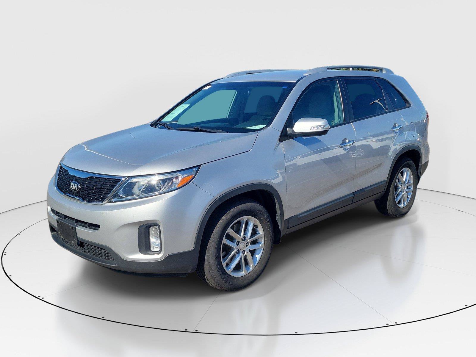 Used 2014 Kia Sorento LX FWD image 2