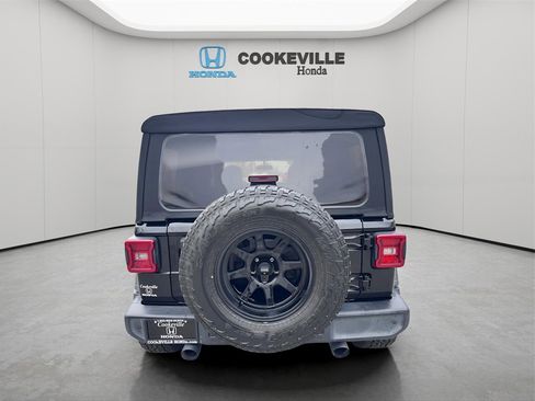 Used 2018 Jeep Wrangler Unlimited Sport S image 6