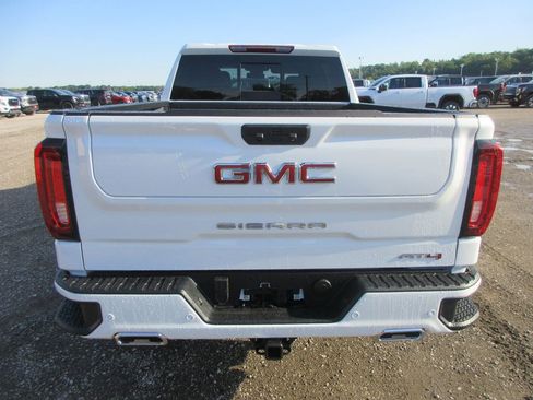 New 2026 GMC Sierra 1500 AT4 w/ AT4 Premium Package AWD/4WD image 6