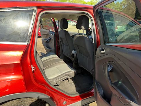 Used 2016 Ford Escape SE AWD/4WD image 16