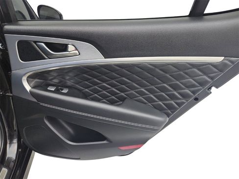 Used 2019 Genesis G70 2.0T Advanced w/ Dynamic Package image 29