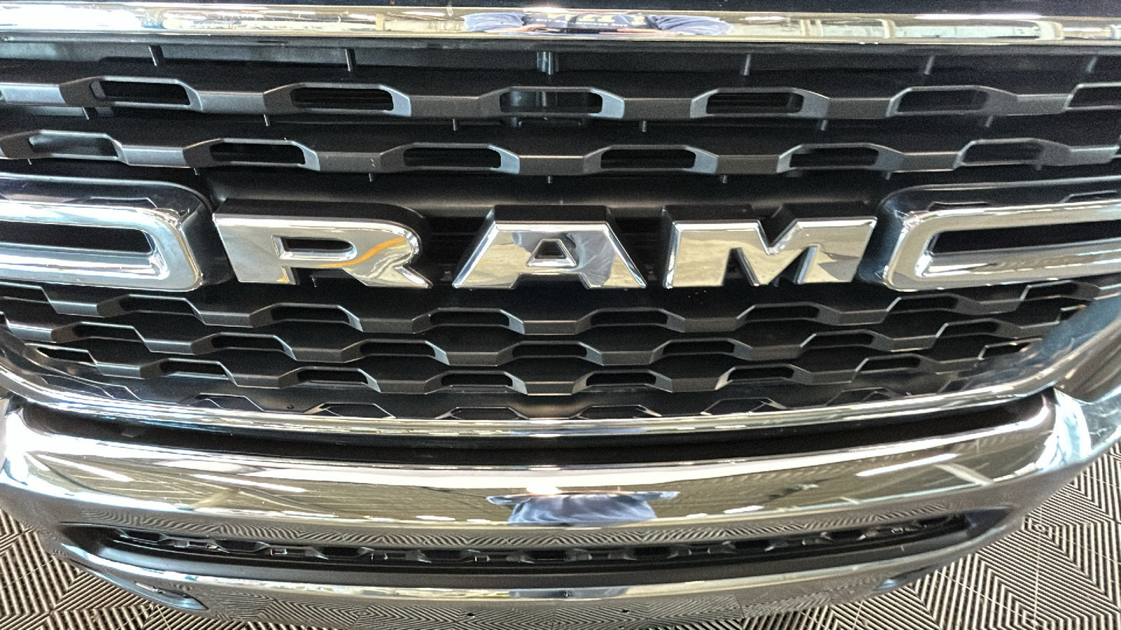 Used 2023 RAM 1500 Big Horn AWD/4WD image 10
