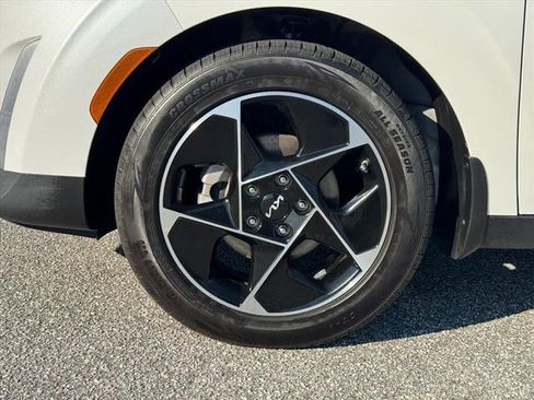 Used 2023 Kia Soul EX FWD image 9