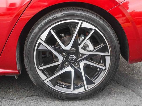 Certified 2024 Nissan Sentra SR w/ SR Premium Package image 11