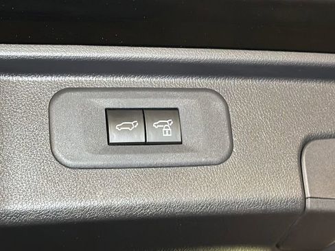 Used 2024 Toyota Grand Highlander AWD Hybrid image 17