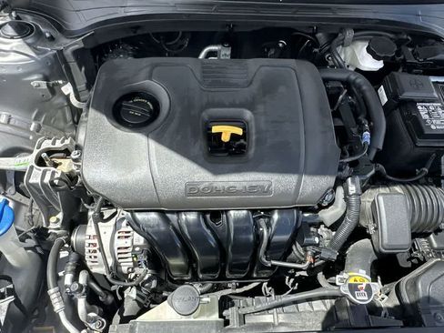 Used 2024 Kia Forte LXS w/ LXS Technology Package FWD image 19