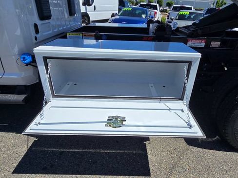 New 2026 RAM 5500 Tradesman w/ Chrome Appearance Group AWD/4WD image 22