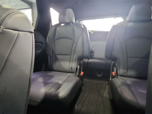 Used 2024 Buick Enclave Essence w/ Experience Buick Package image 27