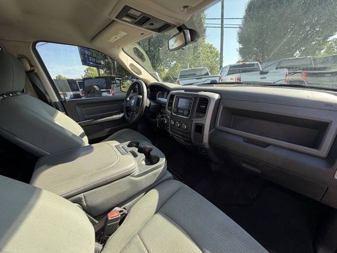 Used 2015 RAM 1500 Express AWD/4WD image 6