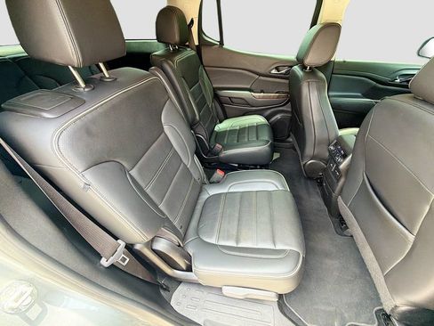 Used 2023 GMC Acadia Denali w/ Denali Technology Package FWD image 32