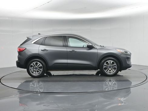 Certified 2022 Ford Escape SEL AWD/4WD image 27