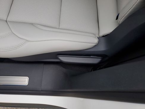 New 2026 Lincoln Nautilus Premier AWD/4WD image 12