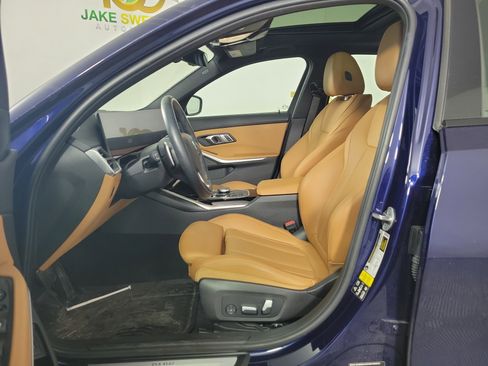 Certified 2023 BMW 330i xDrive 330i xDrive w/ Premium Package image 5