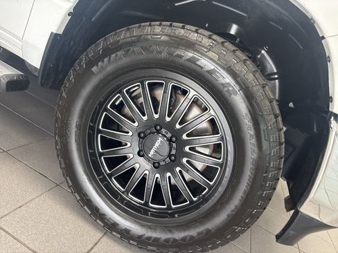 Used 2021 RAM 1500 Big Horn image 9