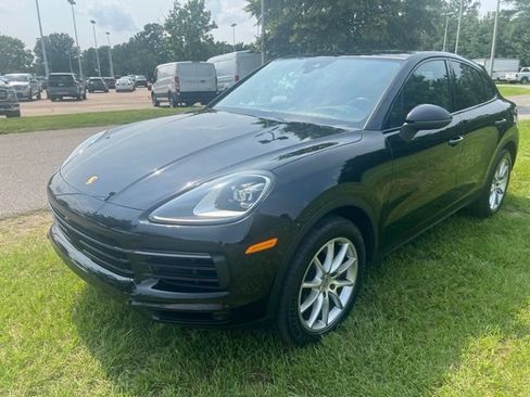 Used 2020 Porsche Cayenne AWD/4WD image 1