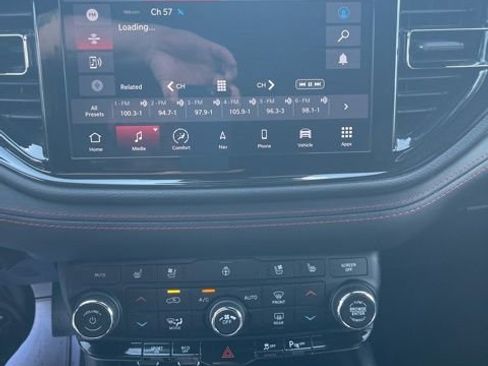Used 2024 Dodge Durango R/T AWD/4WD image 13