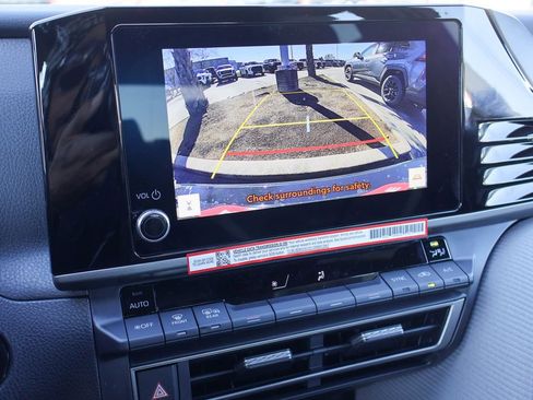 New 2026 Toyota Camry SE image 4