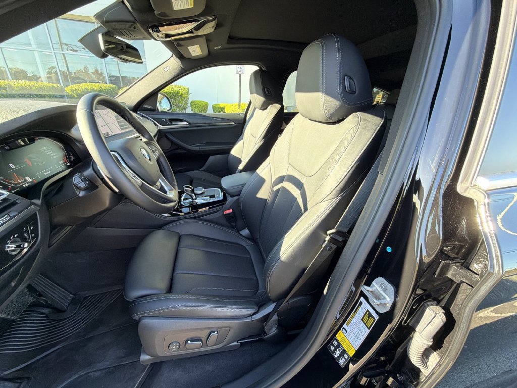 Used 2024 BMW X4 xDrive30i w/ Premium Package AWD/4WD image 19