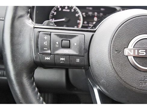 Used 2023 Nissan Pathfinder SL FWD image 13