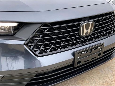 Used 2023 Honda Accord EX image 28