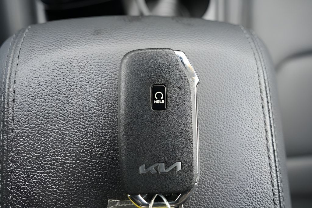 Used 2024 Kia Sportage EX AWD/4WD image 38