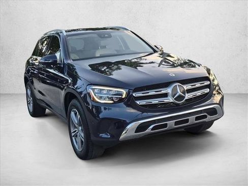 Used 2022 Mercedes-Benz GLC 300 image 3