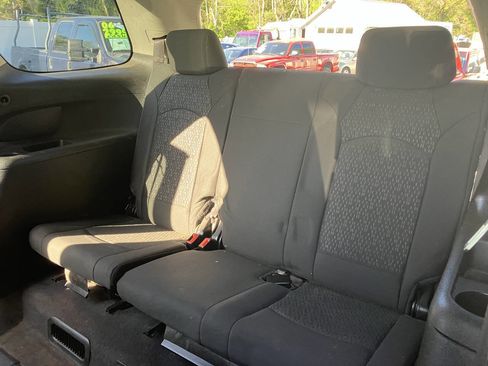 Used 2010 GMC Acadia SL FWD image 29