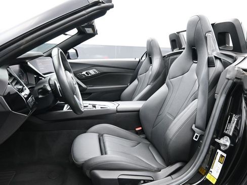 Used 2019 BMW Z4 sDrive30i w/ M Sport Package image 12