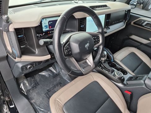 Used 2022 Ford Bronco Wildtrak AWD/4WD image 16