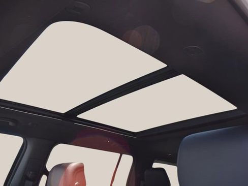 Used 2024 Jeep Wagoneer L Series II w/ Premium Group I image 9