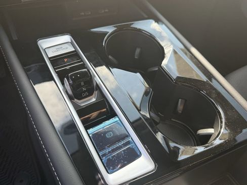 New 2026 Volkswagen Atlas SE FWD image 21
