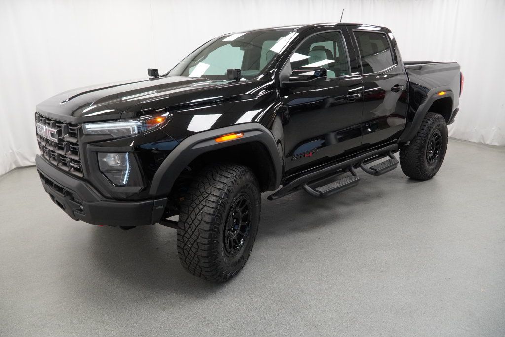 Used 2024 GMC Canyon AT4X w/ AT4X AEV Edition AWD/4WD image 7