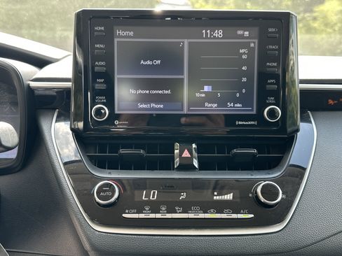 Used 2022 Toyota Corolla LE image 28