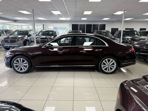 Used 2022 Mercedes-Benz S 500 4MATIC image 4