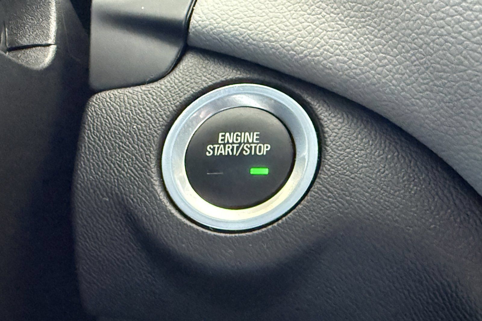 Used 2024 Chevrolet Equinox LS FWD image 28