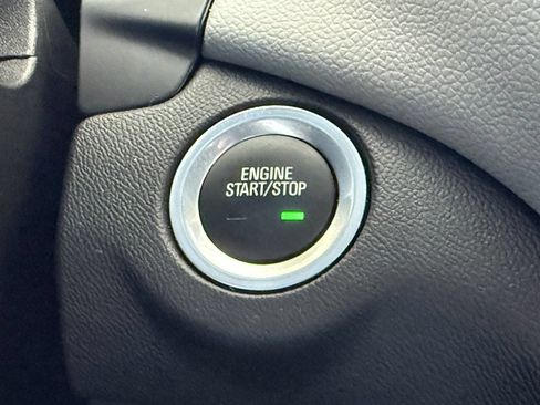 Used 2024 Chevrolet Equinox LS FWD image 28
