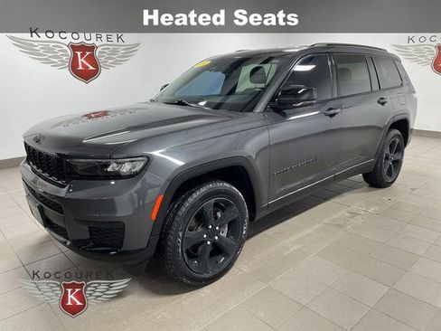 Used 2021 Jeep Grand Cherokee L Laredo image 3