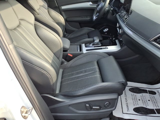 Used 2021 Audi SQ5 Premium Plus w/ Premium Plus Package AWD/4WD image 8