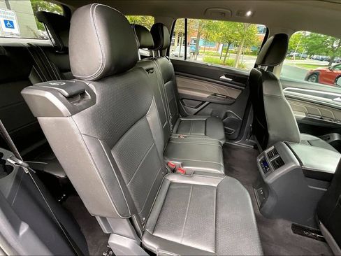 Used 2023 Volkswagen Atlas SEL R-Line AWD/4WD image 30