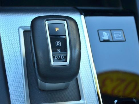 Used 2023 Mitsubishi Outlander SEL image 28