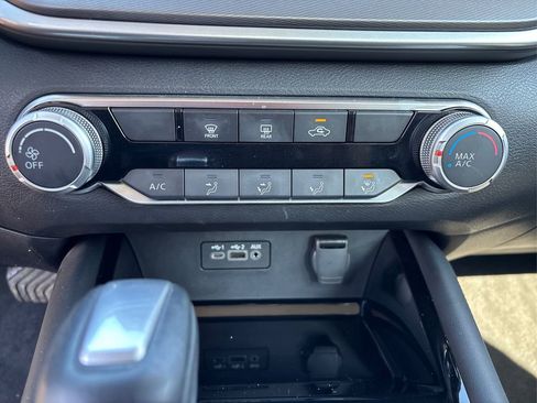 Used 2023 Nissan Altima 2.5 SR image 30