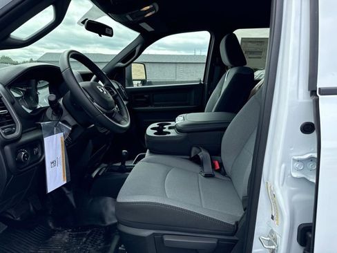 New 2024 RAM 4500 Tradesman w/ Chrome Appearance Group image 8