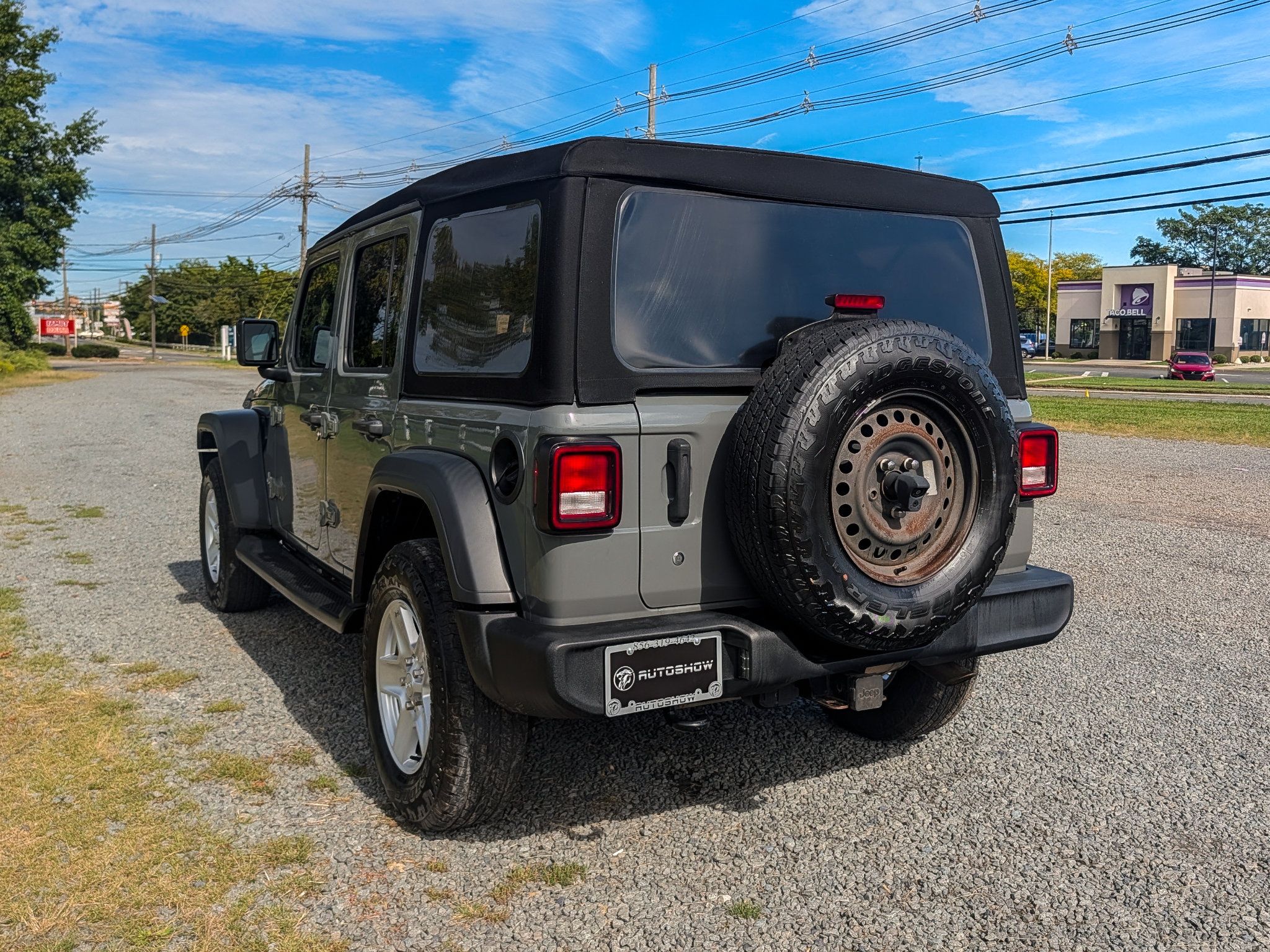 Used 2019 Jeep Wrangler Unlimited Sport S AWD/4WD image 9