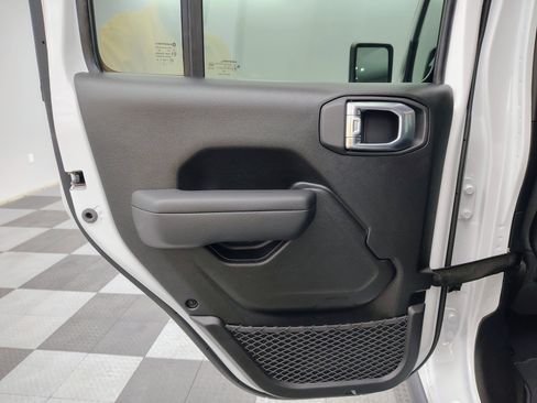 New 2026 Jeep Wrangler Unlimited Rubicon AWD/4WD image 18
