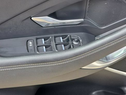 Used 2019 Jaguar E-PACE R-Dynamic SE AWD/4WD image 18