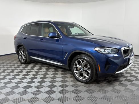 Used 2023 BMW X3 xDrive30i w/ Premium Package image 6