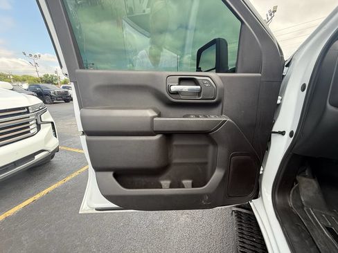 Used 2024 GMC Sierra 2500 Pro w/ 1SA Pro Safety Plus Package AWD/4WD image 11